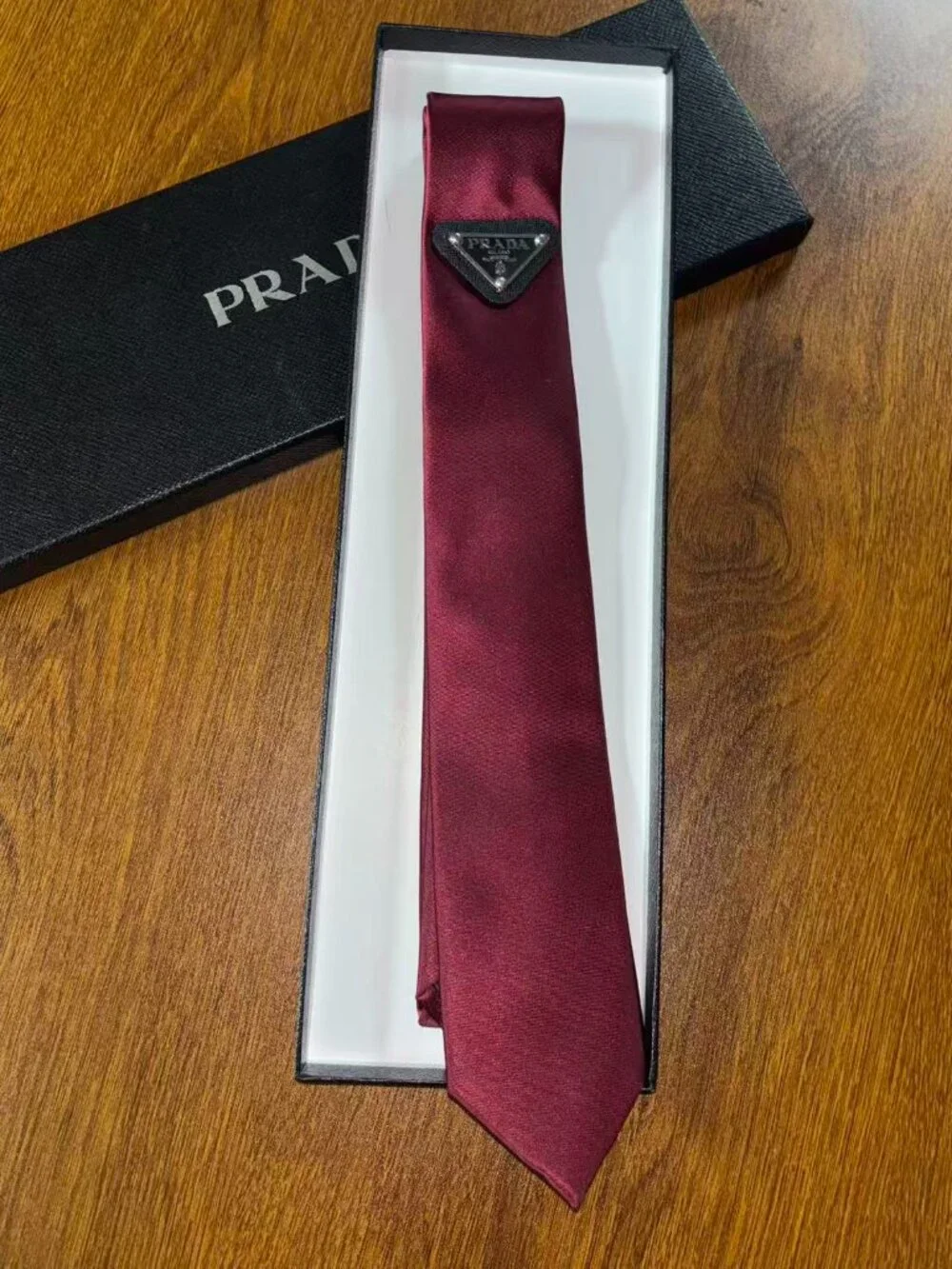 🚀 Prada Red Tie Unisex Gift Box Included (Fast Shipping)